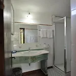 伊娃别墅酒店 酒店 3*